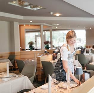 juffing-mitarbeiter-service-daniel-zangerl-1v4a0355